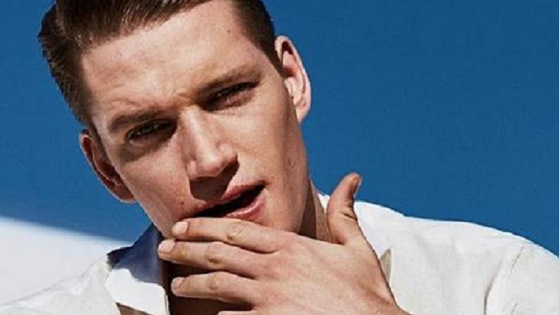 体育社区虎扑,是怎么变成直男“精神灯塔”的